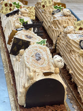 Load image into Gallery viewer, Bûche de Noël | Hazelnut
